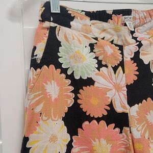 Roxy wide leg ankle pant, floral. Like new. Size XS